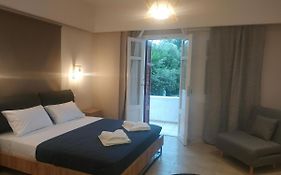 Elthimia'S Apartment