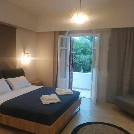 Elthimia'S Apartment Poros Town Extérieur photo