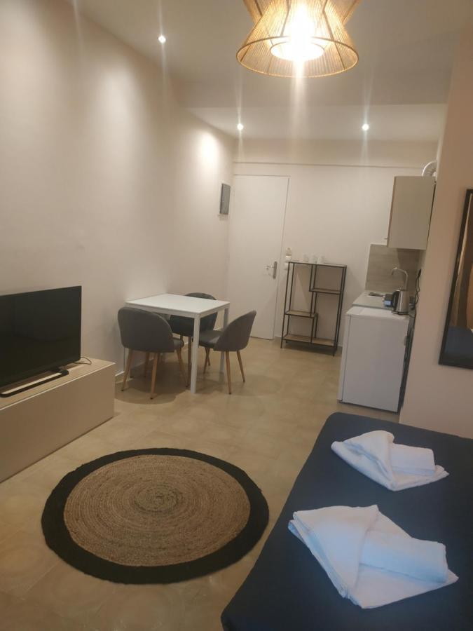 Elthimia'S Apartment Poros Town Extérieur photo